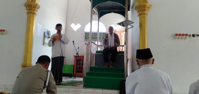Da’i Kamtibmas Aipda Herdianto Mamonto Jumat keliling ajak warga cegah Karhutla