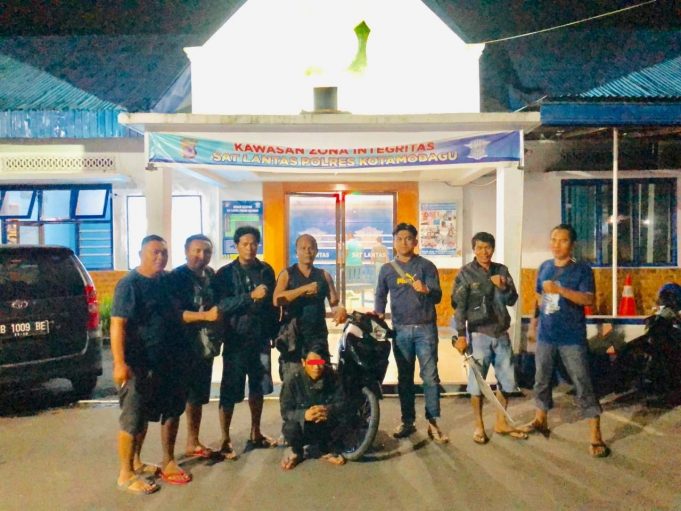 Tim Resmob Polres Kotamobagu berhasil ungkap dan tangkap terduga pelaku aniaya Desa Toruakat dan Desa Pusian