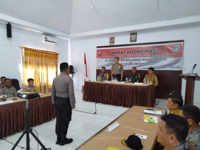 Kapolres Kotamobagu diwakili Wakapolres pimpin Rakor Pilsang serentak Kab. Bolmong.
