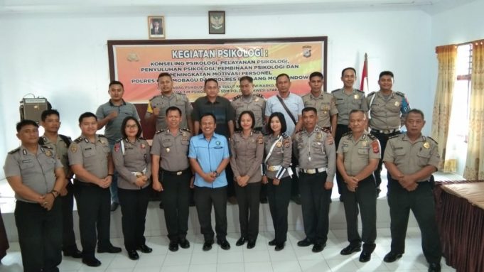 Terapkan Metode Brain Gym & metode P.A.C.E., Kegiatan Tim Psikologi Biro SDM Polda Sulut di Polres Kotamobagu berlangsung meriah.