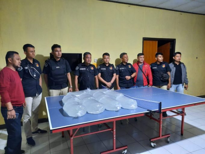 10 kantong Miras jenis Cap Tikus diamankan saat operasi rutin Polsek Kotamobagu