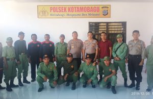 Amankan pergantian tahun, Polsek Kotamobagu jalin kemitraan dengan Linmas Se-Kotamobagu.