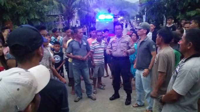 Berdedikasi, Kasat Binmas Polres Kotamobagu berikan himbauan Kamtibmas di Desa Toruakat & Desa Pusian.