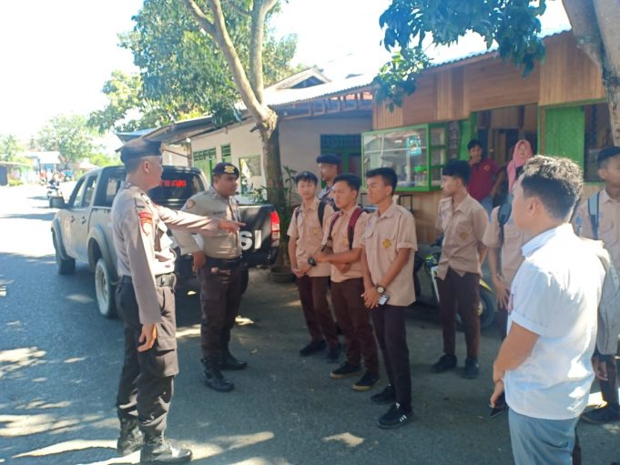 Cegah tawuran antar pelajar, premanisme, & paham radikal, Sat Sabhara intensifkan Patroli Dialogis.