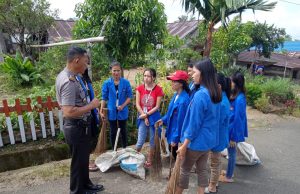 Kapolsek Passi Sambangi Mahasiswa KKN UNIMA, sampaikan Himbauan Kamtibmas