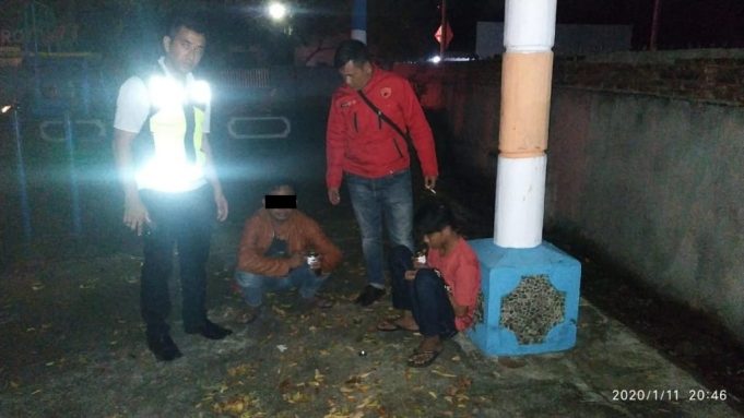 Mabuk lem Ehabon ditaman Marlina, dua pemuda digelandang ke Polsek Kotamobagu