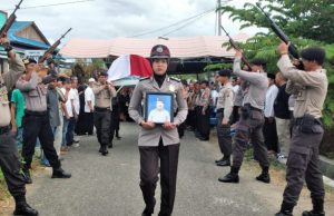 Polsek Kotamobagu turut berduka cita atas meninggalnya Iptu Ismail Junius Pondopotan Pagaribuan