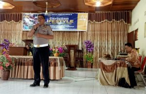 Sebagai bentuk kepedulian, KBO Lantas manfaatkan waktu ibadah himbau Kamseltibcar Lantas jemaah Advent Kotobangon”.