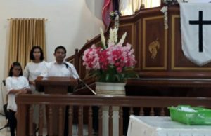 Hadiri Ibadah di Gereja GMIBM Pusat Kotamobagu, Kapolres : “Saya himbau Masyarakat tidak terprovokasi kasus Minut”.