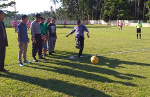 Pembukaan Pertandingan “Karang Taruna Cup” Poyowa Besar 2, Polsek Kotamobagu amankan hingga final