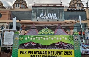 Unik & kreatif, Pos Pelayanan Ketupat 2020 Polres Kotamobagu usung tema Masjid ikonik Kotamobagu.