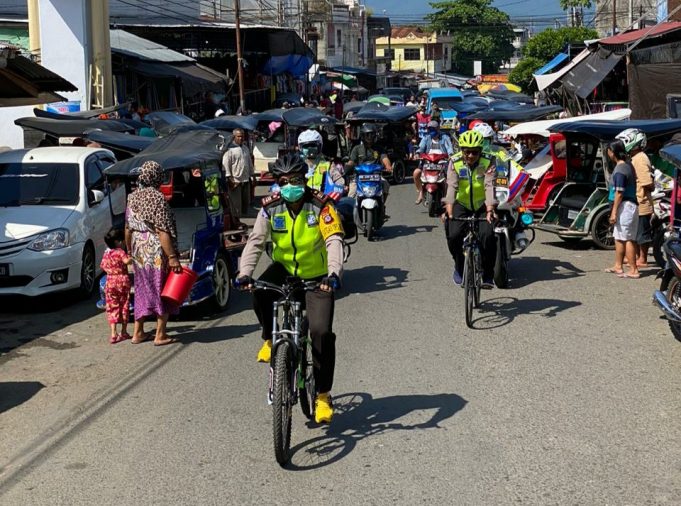 Patroli & himbauan dengan cara unik menggunakan sepeda, Sat Lantas turut sosialisasikan pola hidup sehat.