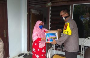 Imbas Covid-19, Polres Kotamobagu serahkan Sembako bagi Warakawuri Polri
