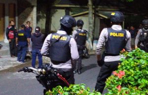 Tutup Akses Jalan, Tim Anoa bubarkan anak muda Genggulang yang resahkan Masyarakat