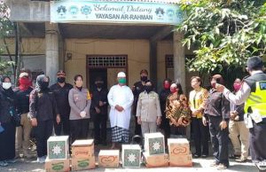 Bansos ke Panti Asuhan, Wakapolres : “Memberi bukan karena merasa lebih, namun ada yang lebih membutuhkan”.