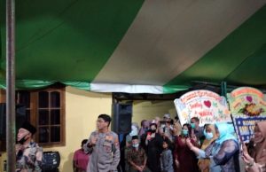 Selesai Baksos & Healing trauma di Kab. Bolsel, Kapolda Sulut giat sambang di Desa Passi.