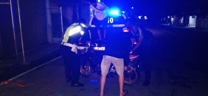 Unit Laka Lantas Polres Kotamobagu Olah TKP Kecelakaan dijalan Kotobangon