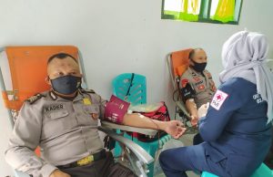 Sinergitas TNI-Polri, 14 personil Polres Kotamobagu lakukan Donor Darah HUT TNI ke-75