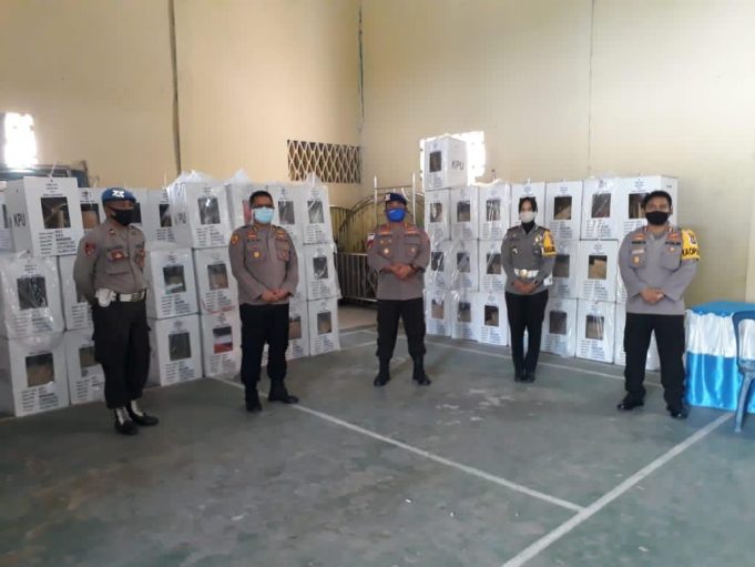 Kapolres Kotamobagu bersama Pamatwil Polda Sulut lakukan pengecekan di masing-masing PPK
