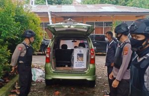 Logistik Pilkada Gubernur dikawal ketat Tim Anoa menuju KPU Pasca Rapat Pleno Rekapitulasi Suara selesai