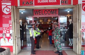 Tekan penyebaran Covid-19 di Kotamobagu, Personil Pos Covid jalan Kartini aktif sambangi & himbau Masyarakat.