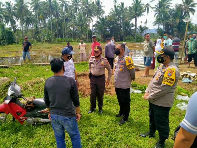 Polres Kotamobagu tindak lanjuti laporan Petugas pemakaman RSUD Kotamobagu.