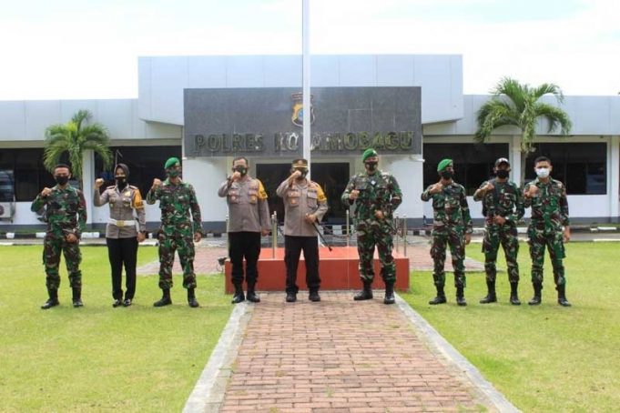 Sinergitas TNI-Polri, Danyon 713 Satya Tama Gorontalo sambangi Polres Kotamobagu