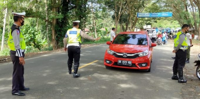 Gugus Tugas Covid-19 periksa kendaraan masuk Kotamobagu hingga blusukan ke area pertokoan