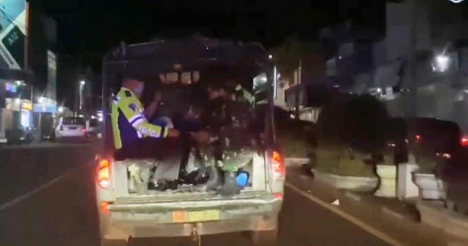 Patroli gabungan TNI-Polri jaga Sitkamtibmas wilayah hukum Polres Kotamobagu saat perayaan Paskah