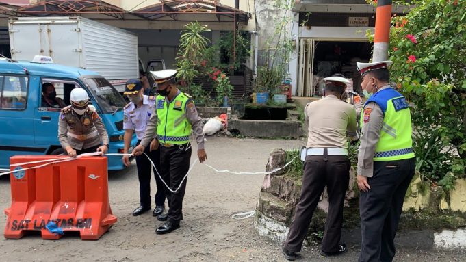 Jelang Idul Fitri 1442 H, Satlantas Polres Kotamobagu bersama Dishub tertibkan Arus Lalulintas di Pusat Kota Kotamobagu