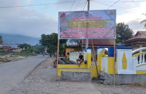 Pemasangan himbauan Stop Tambang Emas Ilegal Potolo oleh Polres Kotamobagu Kodim 1303 BM dan Pemkab Bolmong