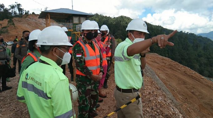 Kapolres Kotamobagu & Dandim 1303 BM dampingi Kapolda Sulut bersama Pangdam XIII Merdeka kunjungi JRBM.