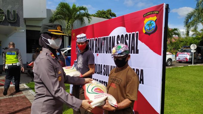Terima 12 ton Sembako SETPRES RI, Kapolres Kotamobagu perintahkan PJU & Kapolsek segera salurkan langsung kepada masyarakat.