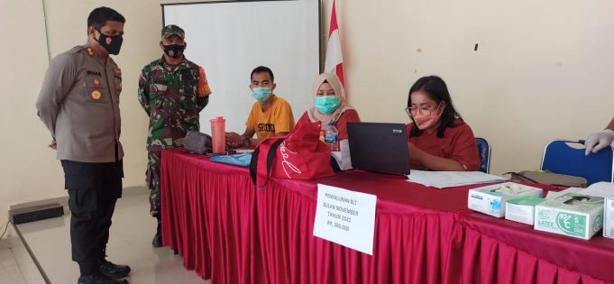 Hari pertama di Polres Kotamobagu, Kapolres AKBP Irham Halid, SIK langsung tinjau pelaksanaan serbuan Vaksin