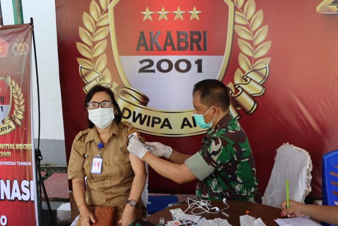 20 Tahun Bakti untuk Negeri AKABRI 2001, Polres Kotamobagu dan Kodim 1303 BM sukses Vaksinasi 1.171 peserta
