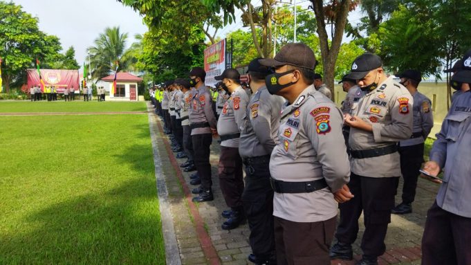 Amankan Ibadah Malam Natal, Polres Kotamobagu Geser Personil Pengamanan Gereja