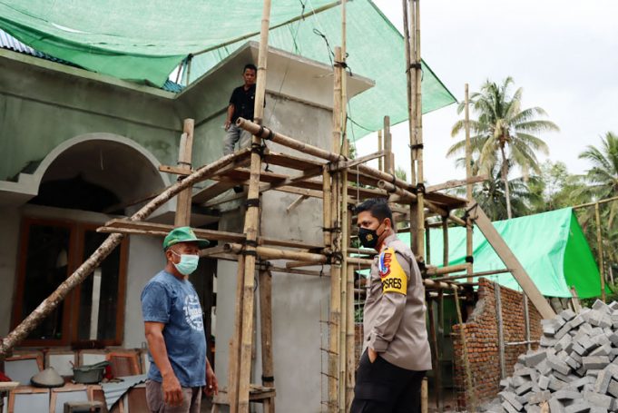 Kapolres Kotamobagu AKBP Irham Halid, SIK kunjungi Masjid Mualaf Al-Hidayah Desa Sia