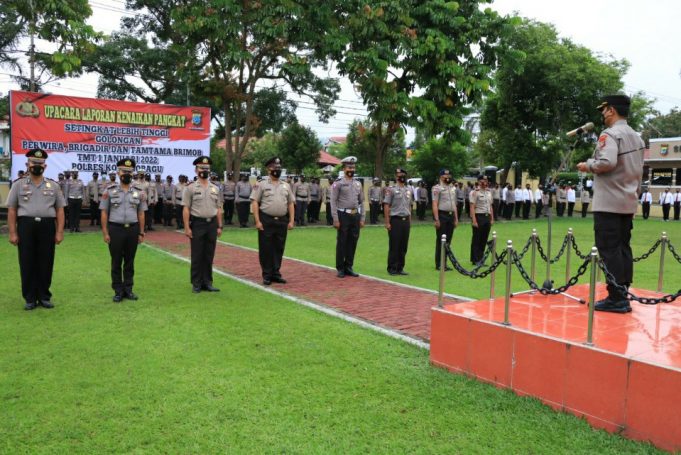 Satu Perwira dapatkan pangkat AKBP pada Korps Raport kenaikan pangkat Polres Kotamobagu dan Brimob Inuai