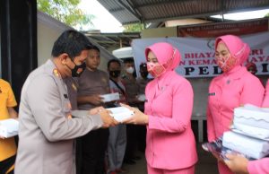 Ketua PD Bhayangkari Sulut kunjungi Polres Kotamobagu, berikan bantuan sosial & tak henti beri support Kapolres serta jajaran.