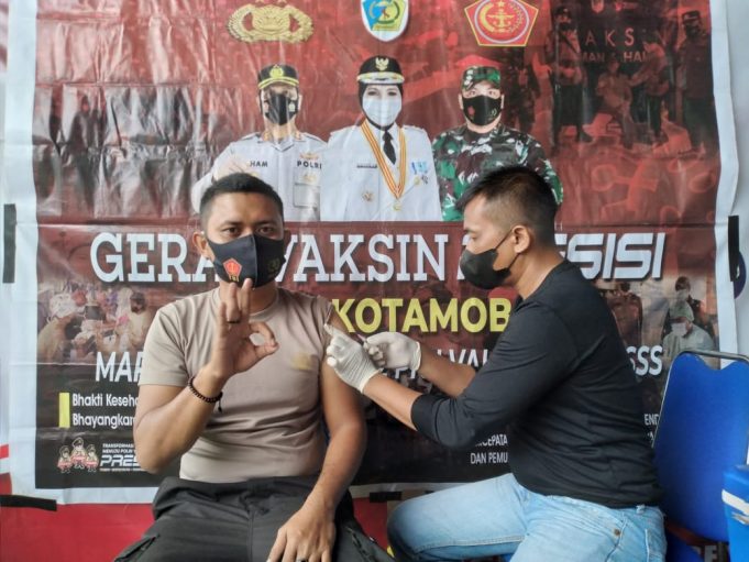 Hari Ke-4 tempati gedung baru, Polres Kotamobagu maksimalkan vaksinasi, sejumlah personil berbondong-bondong ikut di booster.