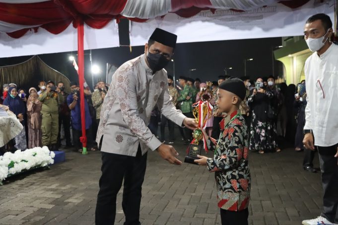 Kapolres Kotamobagu hadiri penutupan Musabaqah Tilawatil Qur’an (MTQ) Ke-VIII Tahun 2022.