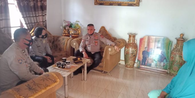 Kasat Binmas sambangi Desa Mopusi sampaikan himbauan Kamtibmas pasca Pilsang