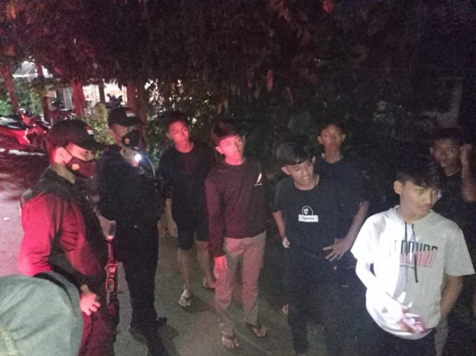 Jelang pelantikan Sangadi, Tim Presisi Polres Kotamobagu dan Polsek jajaran intensifkan kegiatan Patroli