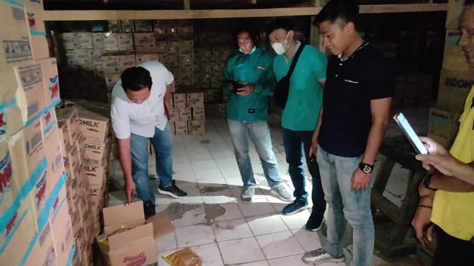 Antisipasi kelangkaan minyak goreng jelang Ramadhan 1443 H, Sat Intelkam lakukan pengecekan stock.