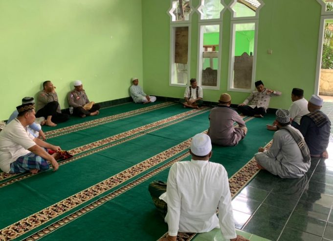 Berharap Masjid Al-Mustaqim Polres Kotamobagu tidak terbengkalai, Kapolres himbau Personel Muslim makmurkan Masjid.