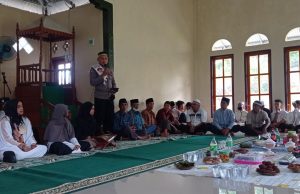 Beri Ceramah Di Halal Bihalal SMP 7, Dai Polri Imbau Siswa Terkait Kenakalan Remaja