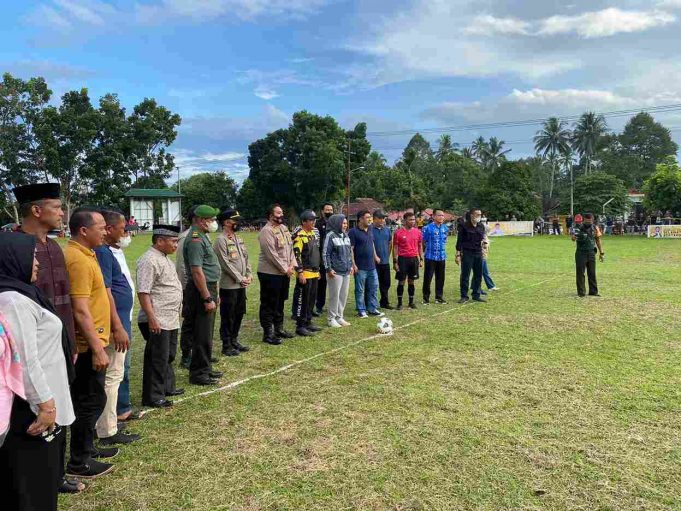 Didampingi Wakapolres, Walikota Kotamobagu Buka Open Turnamen Sepak Bola HK Family