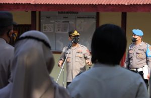 Pimpin Apel Pagi, Kapolres: ‘Bila Kehadiran Kita Tidak Memiliki Arti, We Just Like A Shadow’.