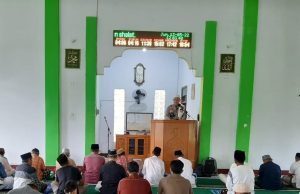 Da’i Polri Gelar Safari Kamtibmas Melalui Khutbah Sholat Jumat di Kelurahan Kotobangon