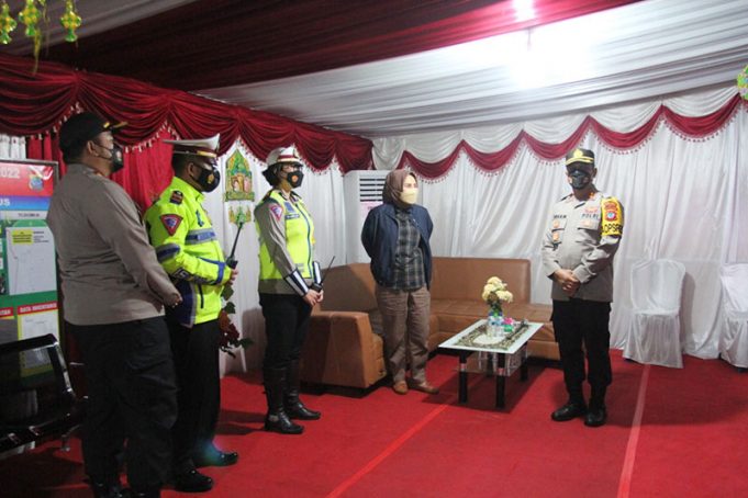Walikota Kotamobagu Sambangi Pos Pelayanan Operasi Ketupat Samrat 2022